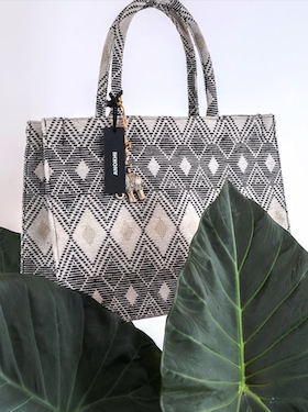 %%term_title%% Taschen online kaufen %%sep%% %%sitename%%