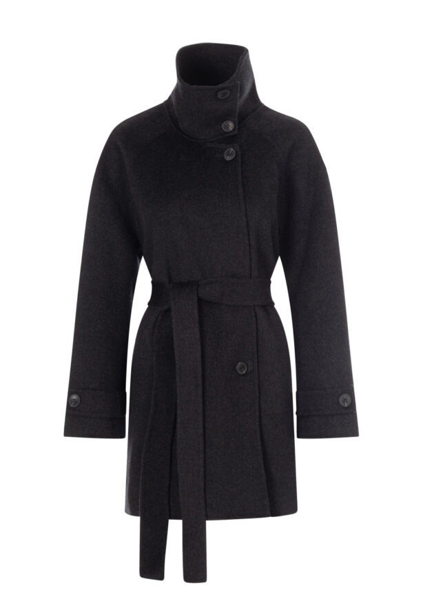 the-dynamis-studio-mantel-rome-braun