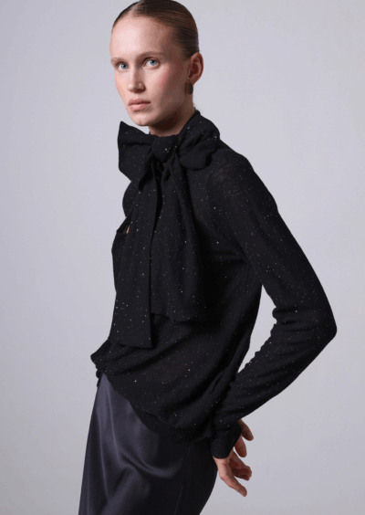 Glitzer-Pullover mit Schalkragen - Schwarz – Bild 4