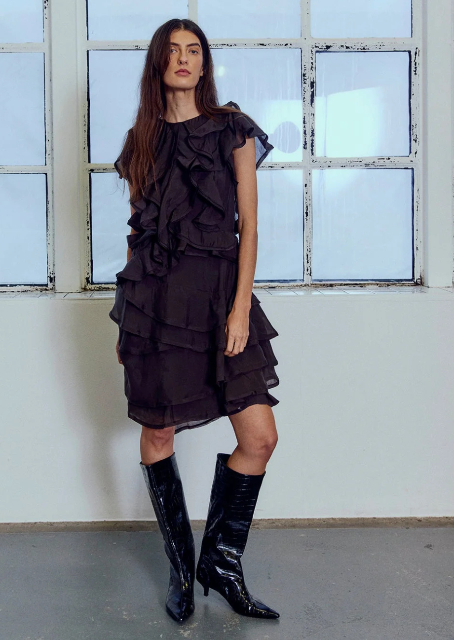 39326_2129-model Kleid "Tilly" mit Volants - Braun – Bild 1