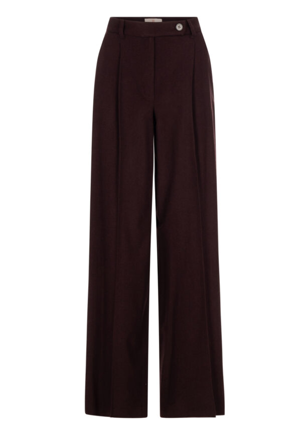 emme-hose-leva-weinrot
