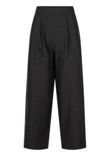 knit-ted-hose-rosa-grau
