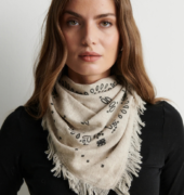Jucca Knit Scarf-Second female