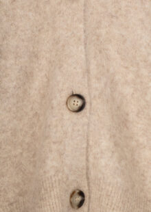 Strickjacke aus Alpakamix - Beige – Bild 3