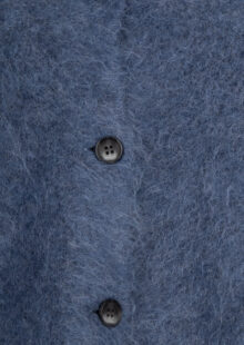 Strickjacke aus Alpakamix – Blau – Bild 3