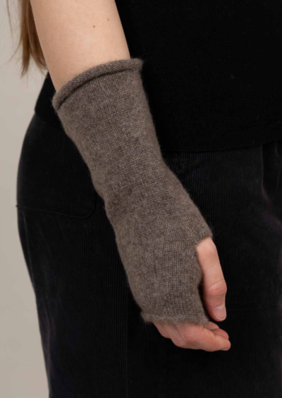 Fingerlose Handschuhe aus Kaschmir - Dunkelbraun – Bild 3