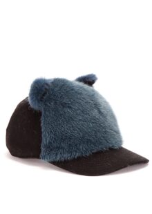 Kappe mit Fell-Besatz in Blau