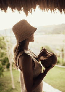 Bucket Hat "Andao" aus Bast - Dunkelbraun – Bild 2